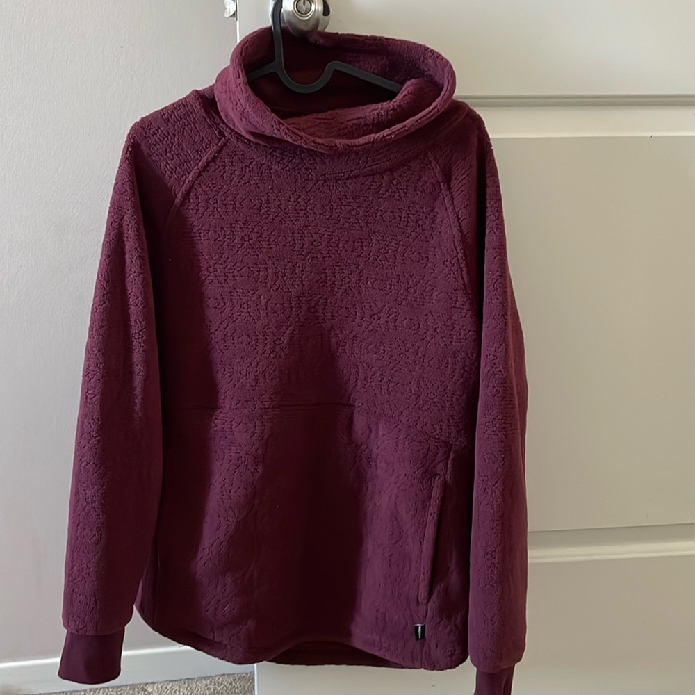 WOODS Maroon Fleece with Funnel Neck Size Small